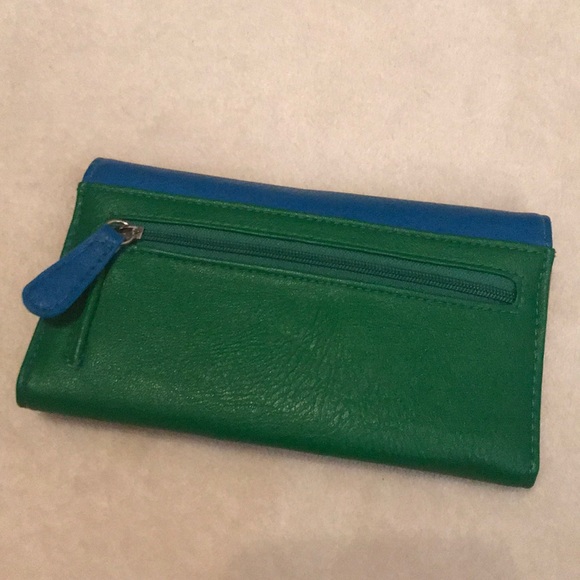 Trifold Wallet - Picture 2 of 4